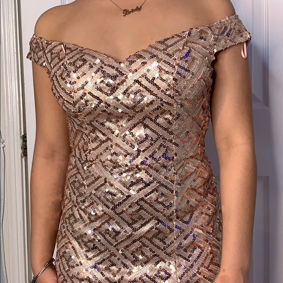 Sequins Maxi Dress ✨ - Picture 5 of 8